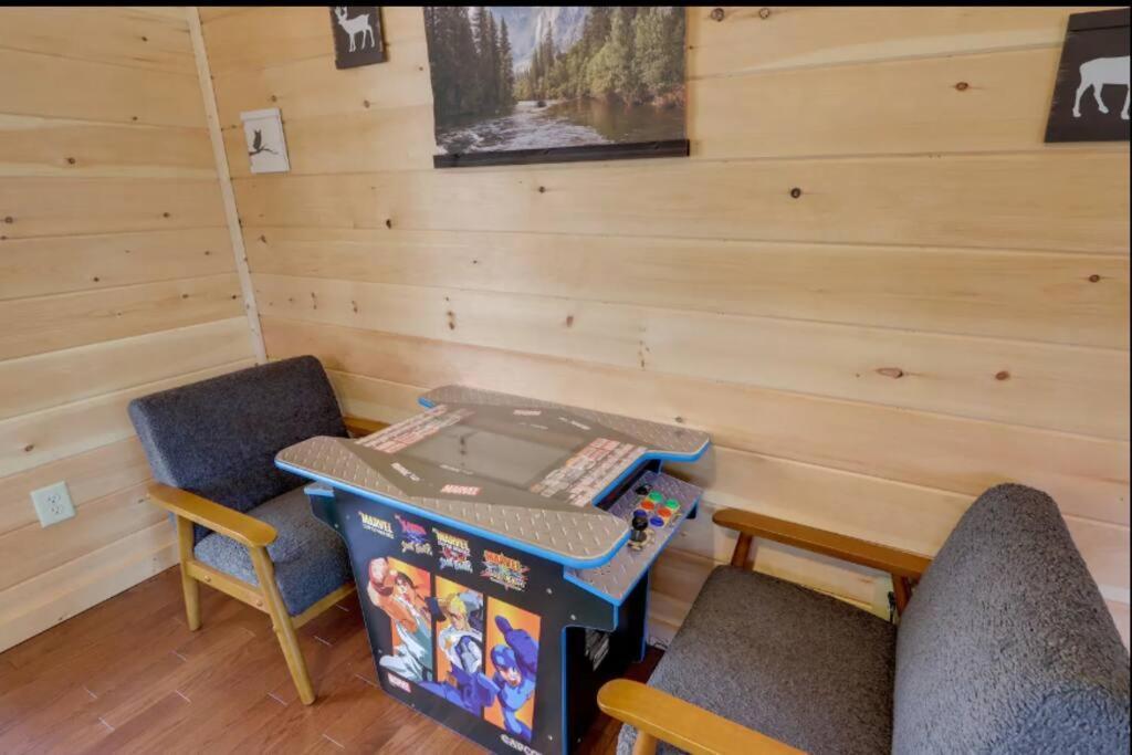 New Serene, Fun & Comfy Cabin- Covered Deck, Grill, Arcade Murphy Exterior foto