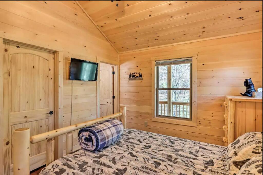New Serene, Fun & Comfy Cabin- Covered Deck, Grill, Arcade Murphy Exterior foto